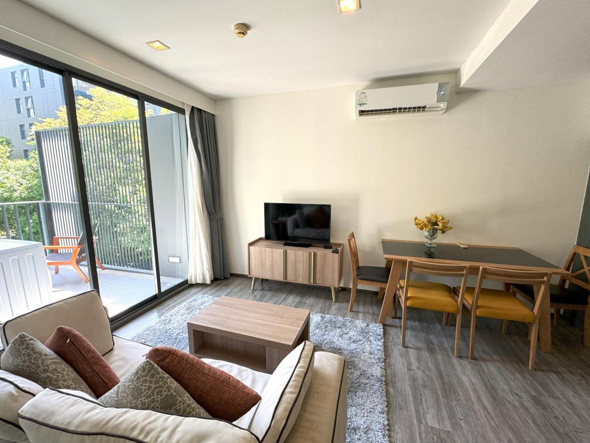 The Deck Condominium By Lofty Patong Esterno foto
