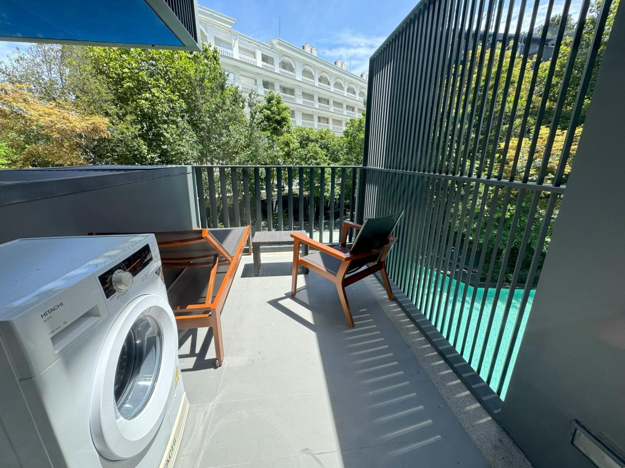 The Deck Condominium By Lofty Patong Esterno foto