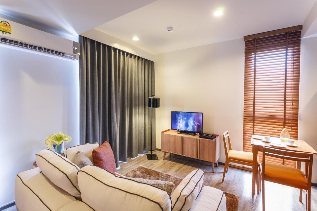 The Deck Condominium By Lofty Patong Esterno foto